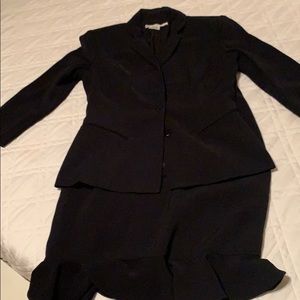 Jacket and skirt dress suit
